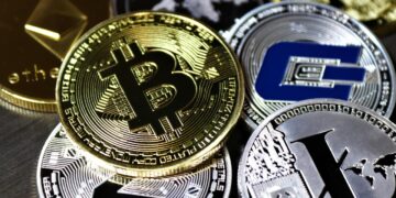 Crypto Volatility: Essential Risk Management Strategies